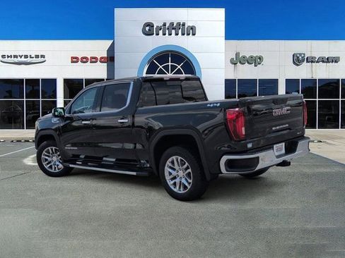 Used 2021 GMC Sierra 1500 SLT w/ SLT Premium Package AWD/4WD image 9