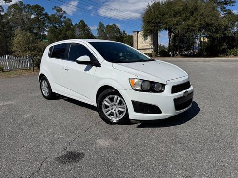 Used 2014 Chevrolet Sonic LT image 8