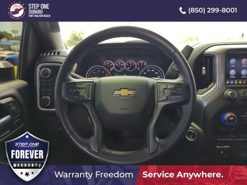 Used 2022 Chevrolet Silverado 2500 LTZ w/ Z71 Off-Road Package AWD/4WD image 17