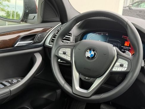 Used 2025 BMW X4 xDrive30i AWD/4WD image 14