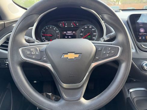 Used 2023 Chevrolet Malibu LT image 11