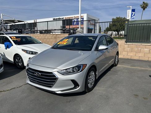 Used 2018 Hyundai Elantra SE w/ SE Connectivity Package 04 image 14