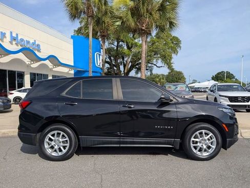 Used 2023 Chevrolet Equinox LS FWD image 7