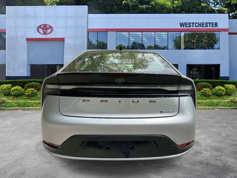 New 2026 Toyota Prius Plug-In Hybrid FWD image 5