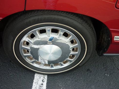 Used 1999 Cadillac De Ville Sedan w/ Comfort/Convenience Pkg image 20