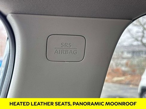 Used 2023 Nissan Rogue SL image 29