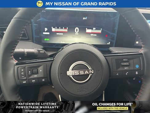 New 2026 Nissan Kicks SR w/ Cold Weather Package AWD/4WD image 16