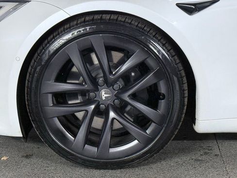 Used 2021 Tesla Model S Plaid image 15