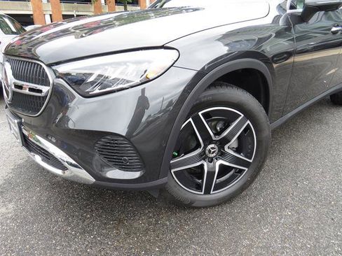 Used 2026 Mercedes-Benz GLC 300 4MATIC image 24