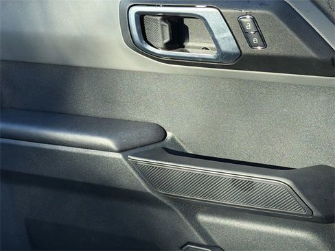 Used 2024 Ford Bronco Big Bend w/ Sasquatch Package image 35