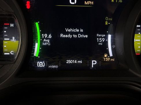 Used 2024 Jeep Wrangler Unlimited AWD/4WD image 15
