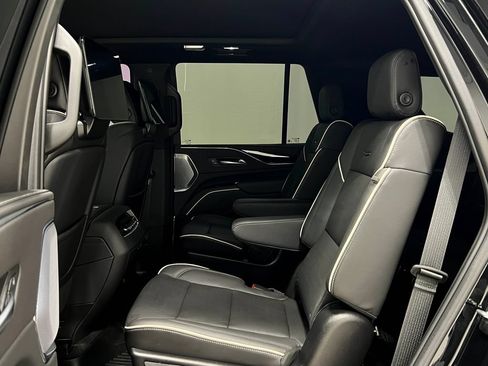 Used 2024 Cadillac Escalade Sport w/ LPO, ONYX Package AWD/4WD image 34