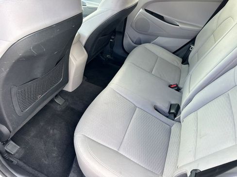 Used 2019 Hyundai Tucson SE image 14