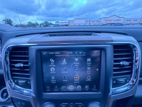 Used 2017 RAM 2500 Laramie w/ Off Road Package AWD/4WD image 23