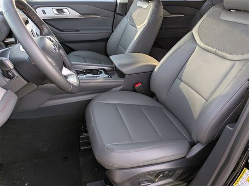 New 2026 Ford Explorer Active w/ Active Comfort Package image 16