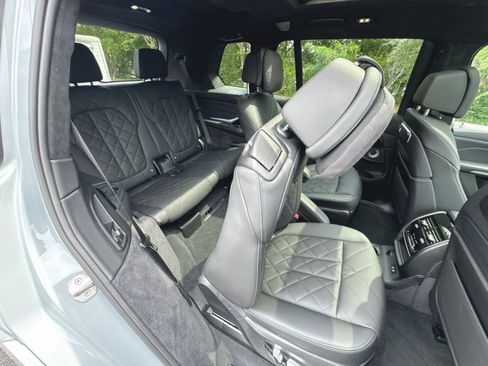 Used 2026 BMW X7 xDrive40i w/ Executive Package AWD/4WD image 32