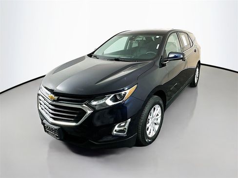 Used 2020 Chevrolet Equinox LT image 3