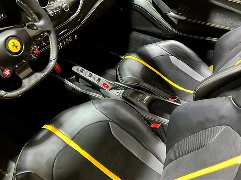 Used 2022 Ferrari F8 Tributo RWD image 16