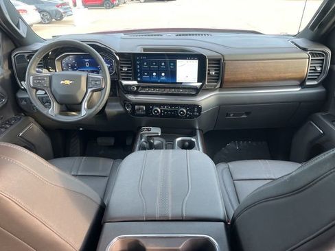 Used 2025 Chevrolet Silverado 1500 High Country image 53