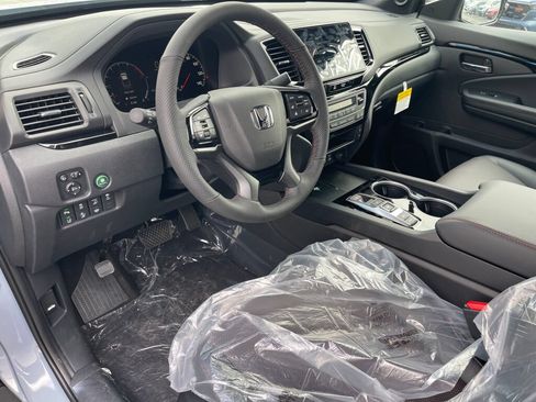 New 2026 Honda Ridgeline Black Edition image 6