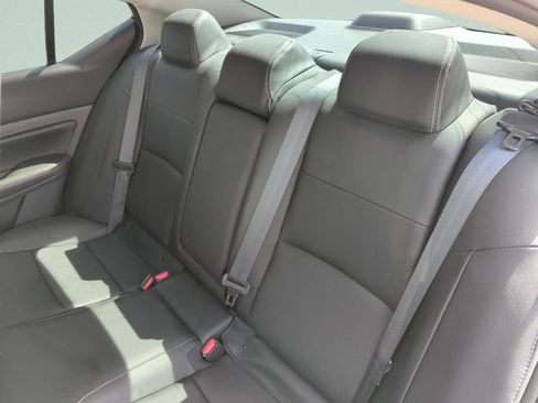 Used 2024 Nissan Altima 2.5 SL AWD/4WD image 25