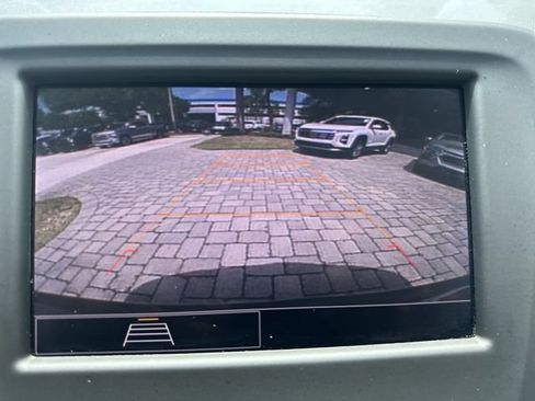 Used 2022 Chevrolet Equinox LS w/ LS Convenience Package FWD image 24