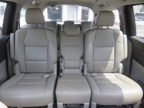 Used 2015 Honda Odyssey EX-L image 22