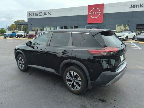Certified 2023 Nissan Rogue SV FWD image 9