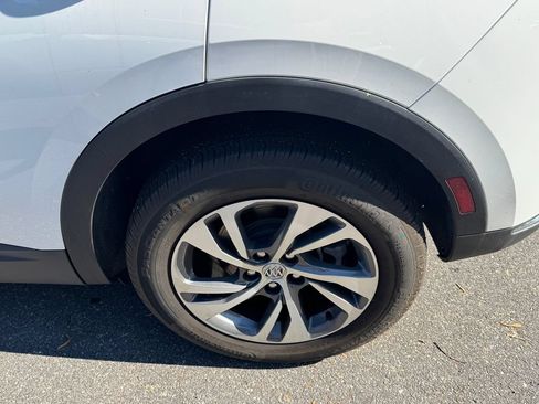 Used 2023 Buick Envision Essence AWD/4WD image 10