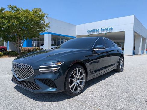Used 2025 Genesis G70 2.5T RWD image 3