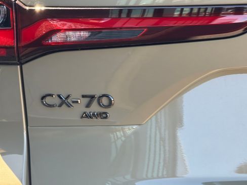 New 2026 MAZDA CX-70 3.3 Turbo w/ Preferred Package AWD/4WD image 26