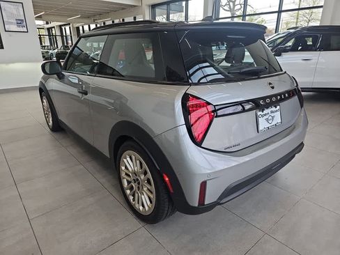 Certified 2025 MINI Cooper S image 9