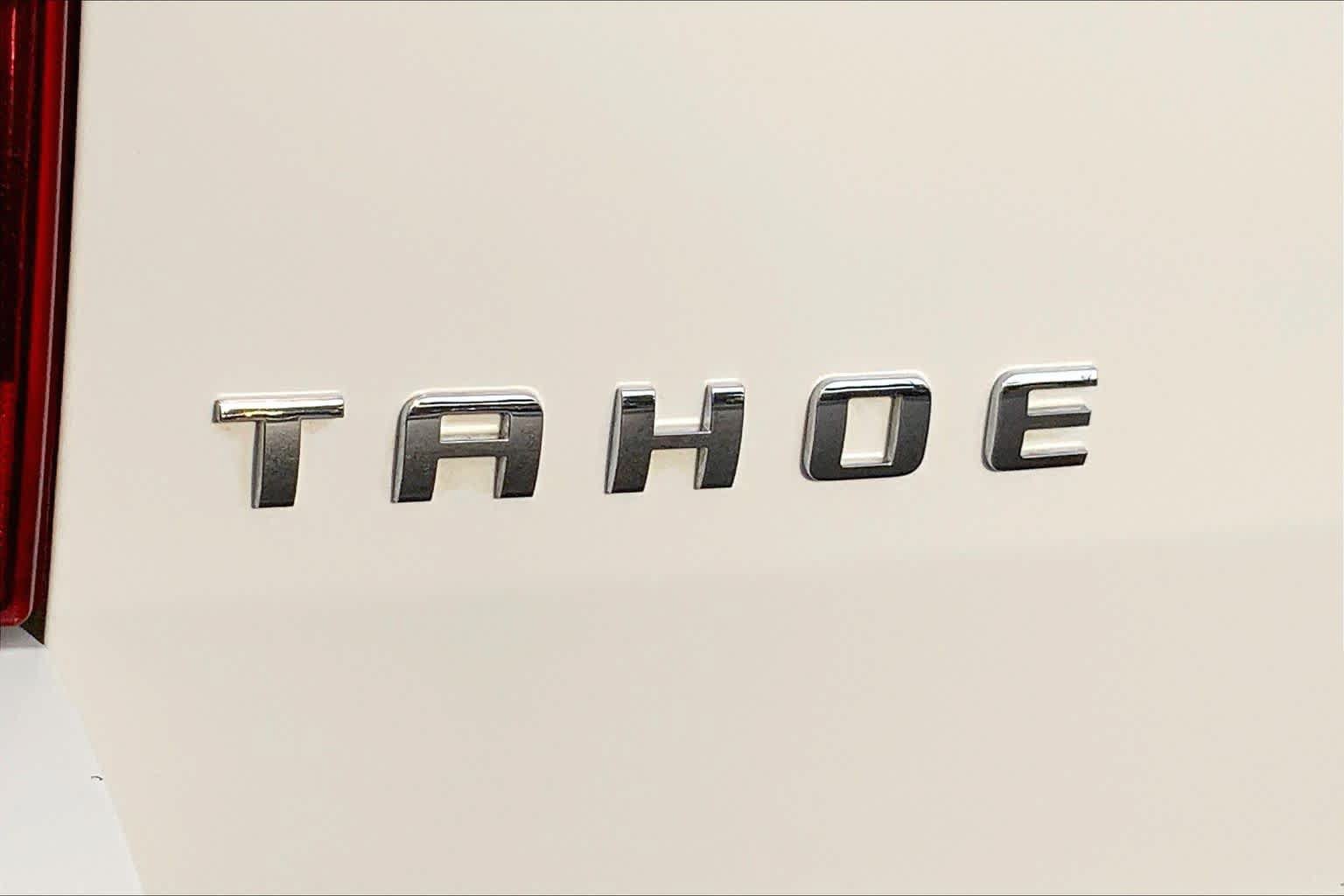 Used 2010 Chevrolet Tahoe LT w/ Luxury Package RWD image 28