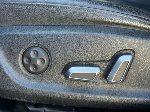 Used 2017 Audi A6 2.0T Premium Plus w/ Premium Plus Package image 31