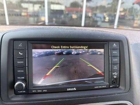 Used 2011 Dodge Grand Caravan Crew FWD image 17