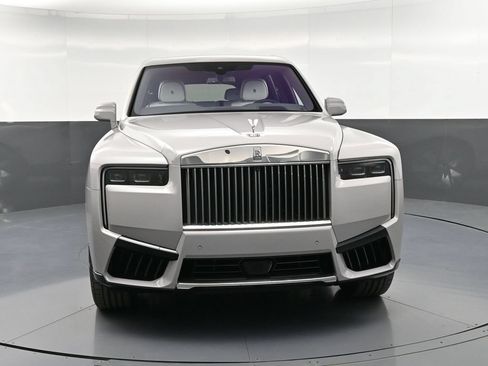 New 2026 Rolls-Royce Cullinan AWD/4WD image 11