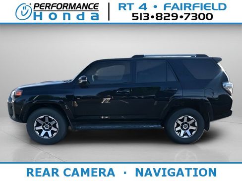 Used 2018 Toyota 4Runner SR5 AWD/4WD image 1