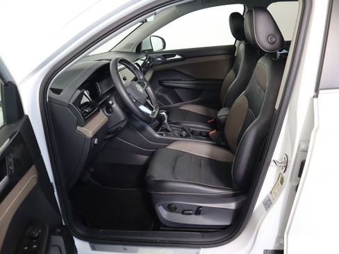 Used 2022 Volkswagen Taos SEL w/ Panoramic Sunroof Package image 20