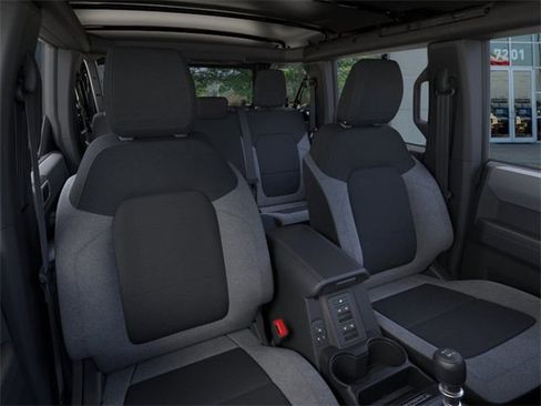 New 2025 Ford Bronco 4-Door image 10