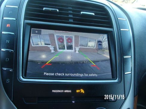 Used 2019 Lincoln Nautilus Select image 29