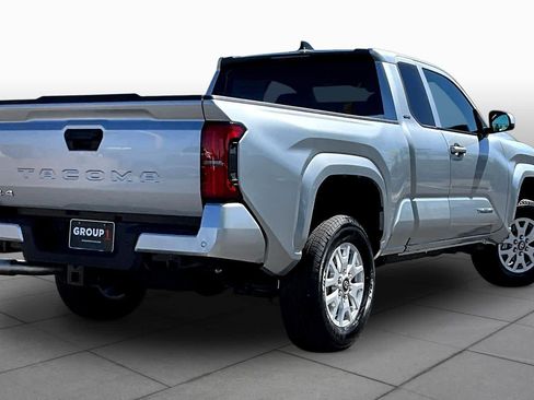 Used 2026 Toyota Tacoma SR5 image 13