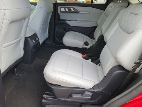 New 2026 Ford Explorer Platinum w/ LUX Leather Package image 7