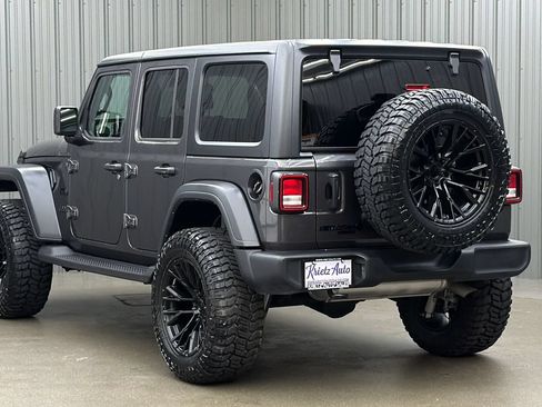 Used 2024 Jeep Wrangler Unlimited Sport AWD/4WD image 3