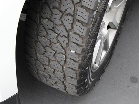 Used 2016 GMC Yukon Denali w/ Open Road Package image 34