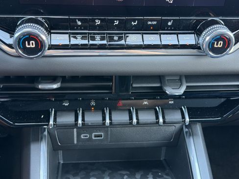 New 2026 GMC Canyon Elevation w/ Convenience Package RWD image 28