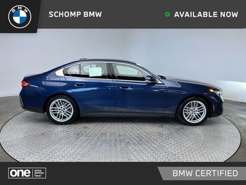 Certified 2025 BMW 530i xDrive w/ Premium Package AWD/4WD image 1