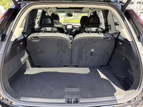Used 2026 Volvo XC90 T8 Plus AWD/4WD image 24