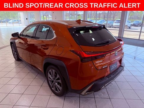 Used 2019 Lexus UX 250h F Sport w/ F Sport Premium Package image 5