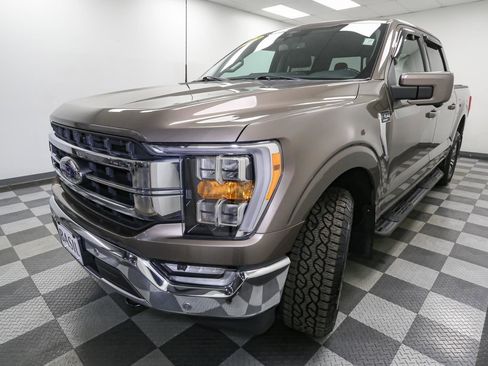 Used 2022 Ford F150 Lariat w/ Tow Technology Package image 4