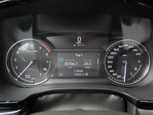 Used 2020 Cadillac XT5 Premium Luxury image 16